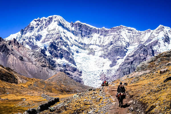 Horesback expedition across the High Inca Trail