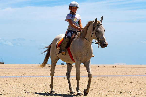 Horse riding beach holiday in Mozambique