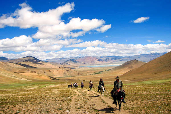 Horseback trail riding holidays in India 