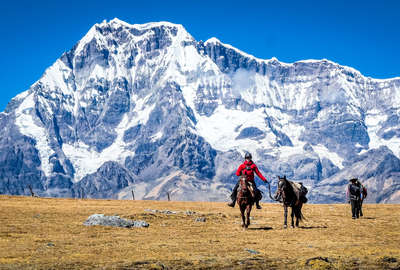 Horseback expedition in the High Inca Trail