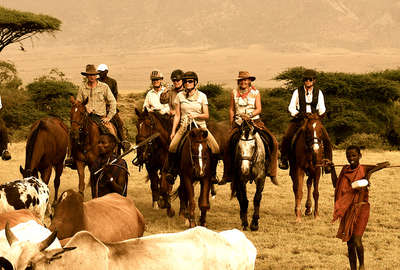 Mobile horesback riding safari in Tanzania  