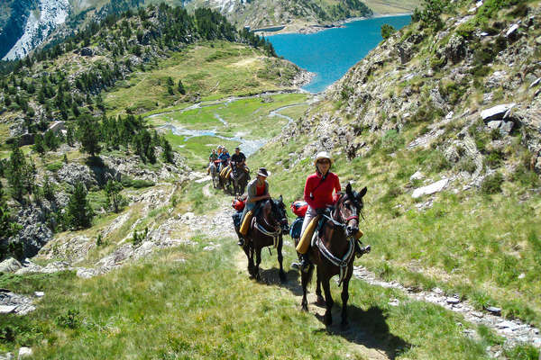 Adventurous riding holiday in the French Pyrenees