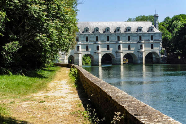 Gallery on the birdge, Chenonceau, on the Cher river