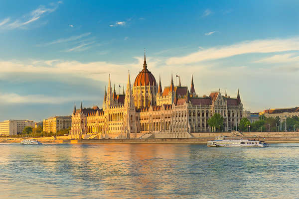 Sunset on the Országház in Budapest